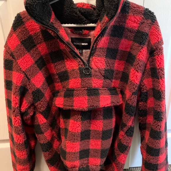 Fashion Nova Tops - Fashion nova flannel style 1/4 sherpa
